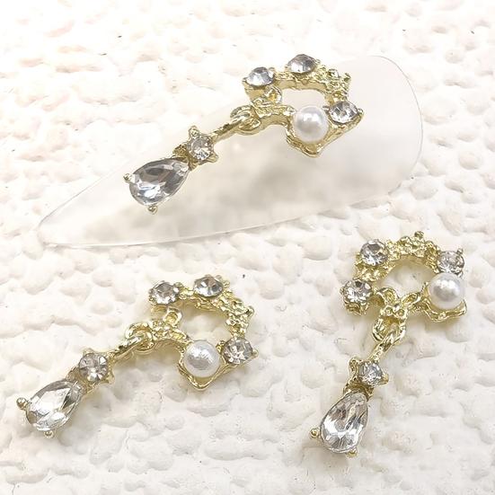3Pcs Nail Charms Sparkling Stunning Visual Effect Ultra-Light Creative Shape Wide Application DIY Alloy Shiny Bow-knot Rhinestone Nail Art Decorations