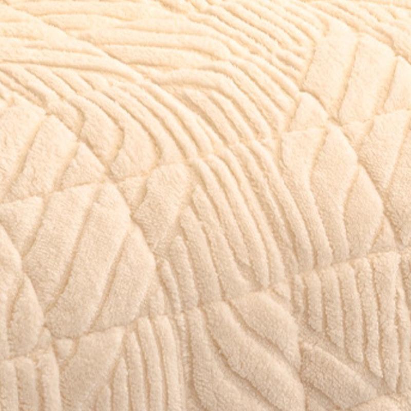 Thickened Sofa Cover Fabric Plush New Anti Slip and Cat Scratch Milk Oil Style Sofa Cushion Cover for Autumn and Winter Seasons