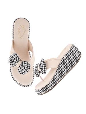 Shoetopia Women Premium Stylish Comfortable Casual Sandals | Lightweight Anti-Slip Sole Outdoor | Strong Grip Sole Durable Everyday Footwear