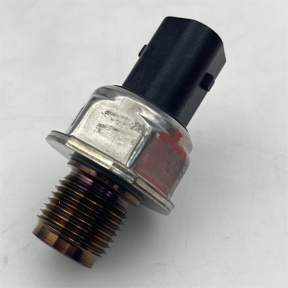 Fuel Rail Pressure Sensor For 6.7L 13-18 Dodge Cumm Ram 2500 3500 68210175AA