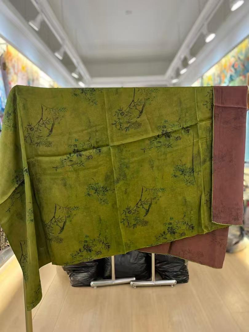 

Xiangyun Old Material 135 * 135 Flower Dill Square Scarf Women S Scarf Jacquard Summer Shawl Versatile Single-Sided National Style Printing 135*135