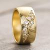 Huitan Leaf Design Wedding Band Women Rings Gold Color Sparkling Cubic Zirconia Anniversary Party Modern Fashion Lady Jewelry