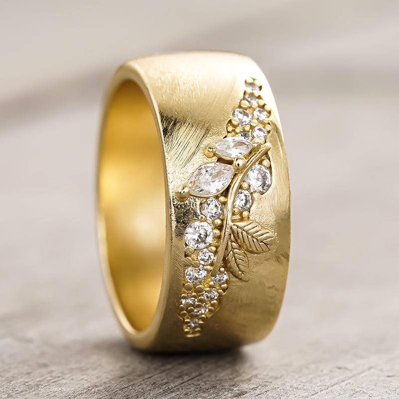 Huitan Leaf Design Wedding Band Women Rings Gold Color Sparkling Cubic Zirconia Anniversary Party Modern Fashion Lady Jewelry