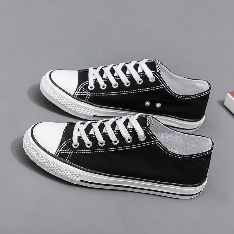 Small black shoes student cloth shoes labor insurance shoes low-top track and field training flat shoes lace-up games dance shoes women's shoes