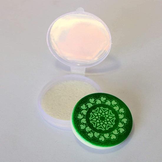 Smooth Surface Carrom Striker With Case In Assorted Colors & Designs