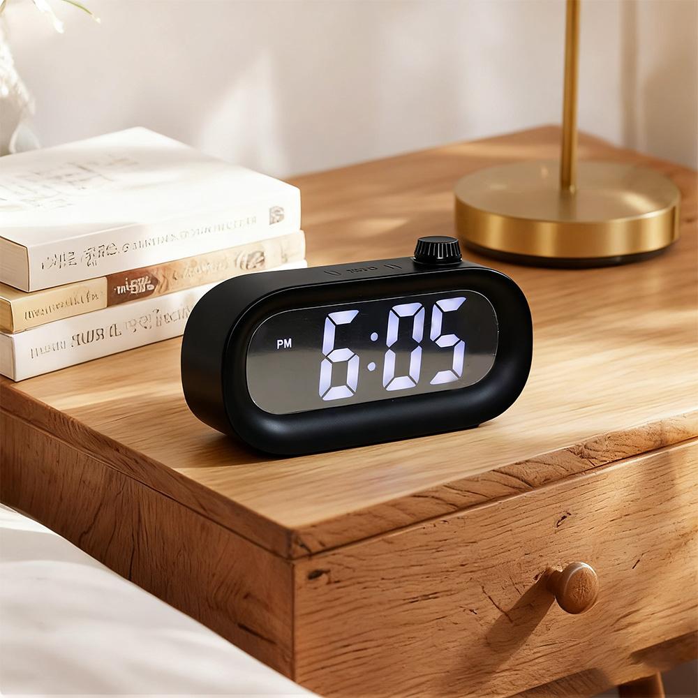 

LED Display Small Digital Alarm Clock with Night Light Sensor Function And Adjustable Brightness for Easy Time Checking чорний
