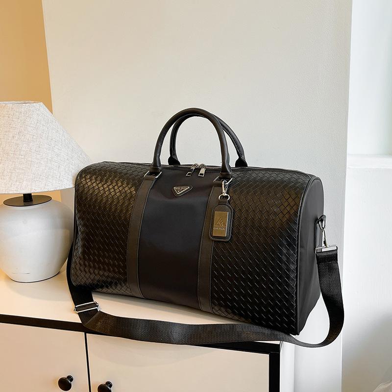 Men's Large Capacity Korean Style Casual Business Travel Shoulder Bag