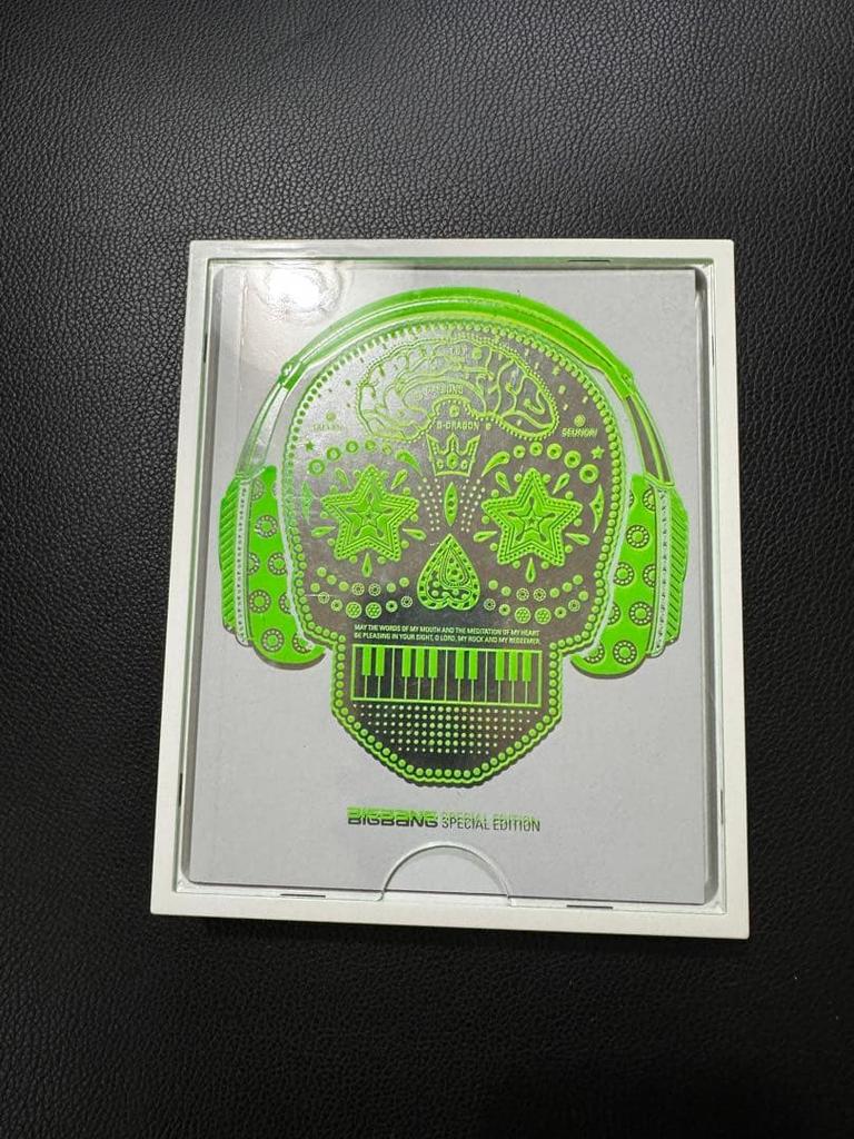 [USED] BIGBANG SPECIAL EDITION CD+Book+Card Import
