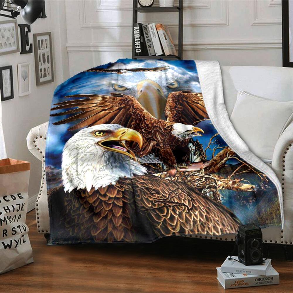 Eagle Art Print Flannel Blanket High Quality Warm Comfortable Cover for All Seasons Perfect for Gifts Home Decor