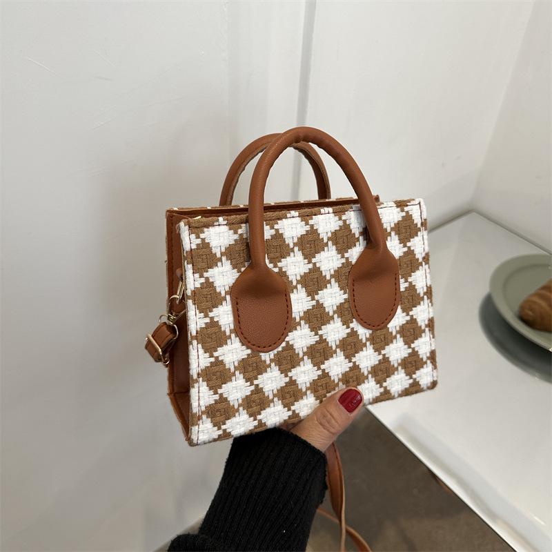 

2023 Women s Autumn Wool Plaid Handbag - Korean Style Trendy Shoulder Crossbody & Handheld Small Square Bag хакі