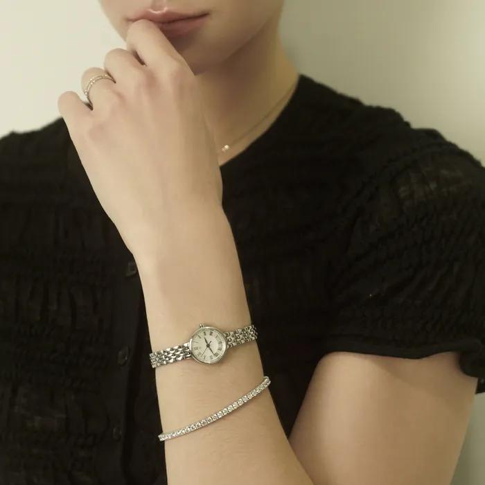 Renata Round R Silver Metal Watch RWRMLL1B2600WHWH0