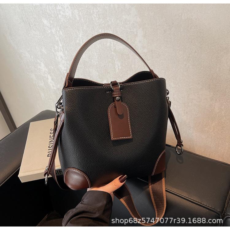 2025 Spring/summer New Bag Women's Contrast Fashion Bucket Bag High-end Niche Versatile One-shoulder Crossbody Bag