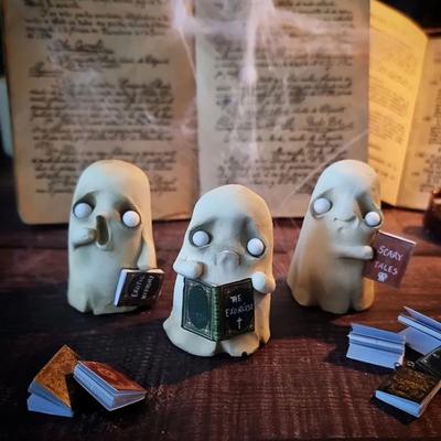 Halloween-Horror-Geist-Lesebuch-Harz-Ornamente, süßes kleines weißes Geister-Zubehör, Halloween-Partyzubehör