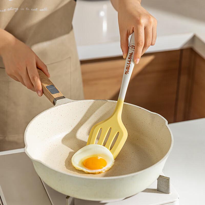 Crayon Shin-chan Collaboration Silicone Spatula