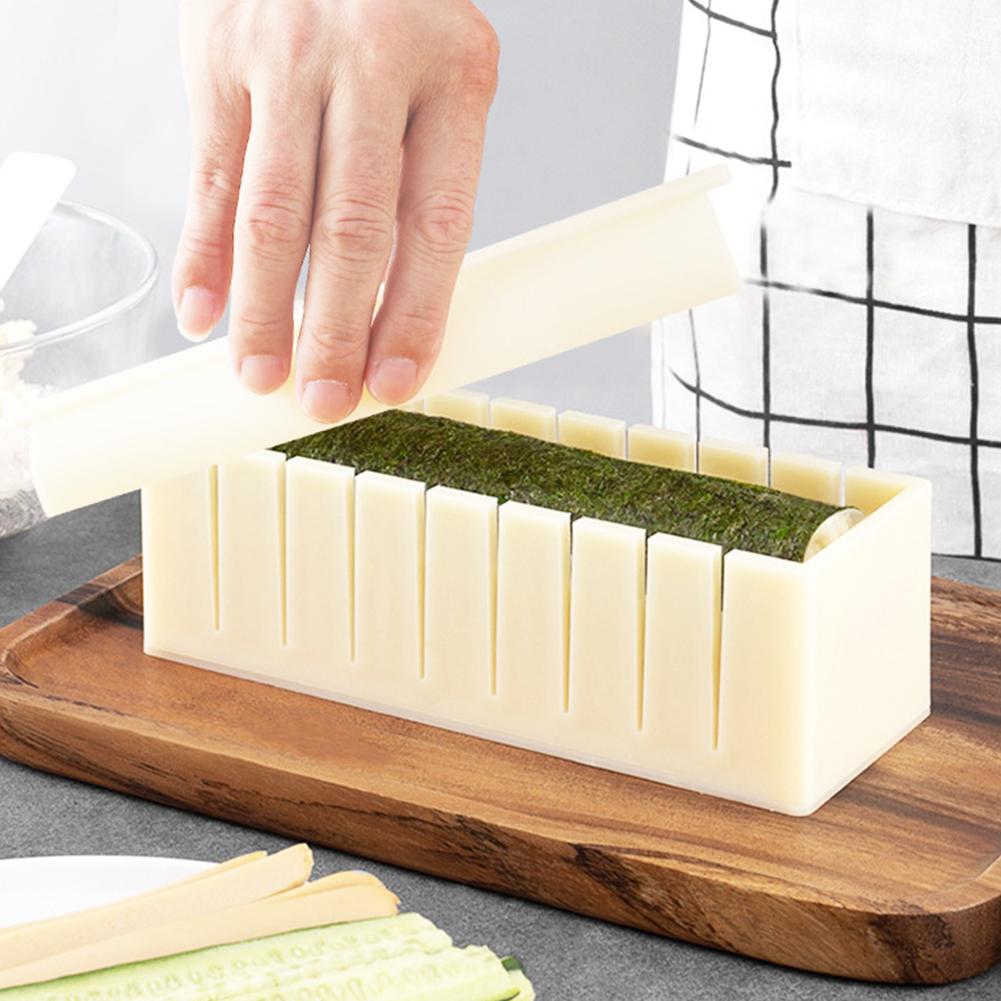 NEU Wiederverwendbares Sushi-Maker-Ausrüstungsset Rund Quadratisch Herzförmig Kimbap Sushi-Rollen Form Sushi-Zubereitungswerkzeuge Kuchenrollenform-Werkzeug