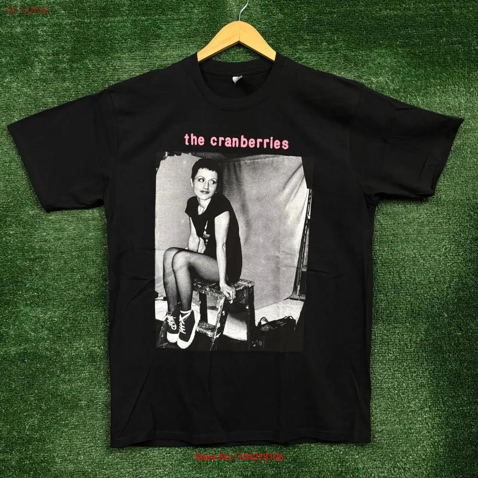 

The Cranberries Remembering Dolores Rock Band T Shirt Size Large vintage Washed Breathable Slightly Stretched Stylish S разноцветный