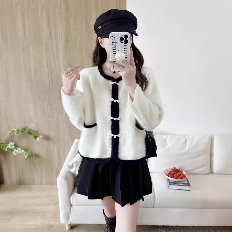 Autumn and winter new women's knitted cardigan sweater round neck soft waxy fairy button retro short imitation mink velvet jacket