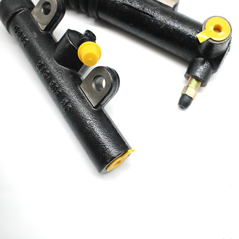 2 models Clutch Slave Cylinder pump / Clutch master cylinder for Chinese SAIC MAXUS LDV V80 Auto car motor parts