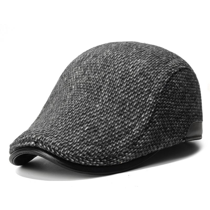 Winter Forward Cap Cold-Proof Retro Cap Sun Hat for Middle-Aged Thick Warm Velvet Riding Ear Protection Cap