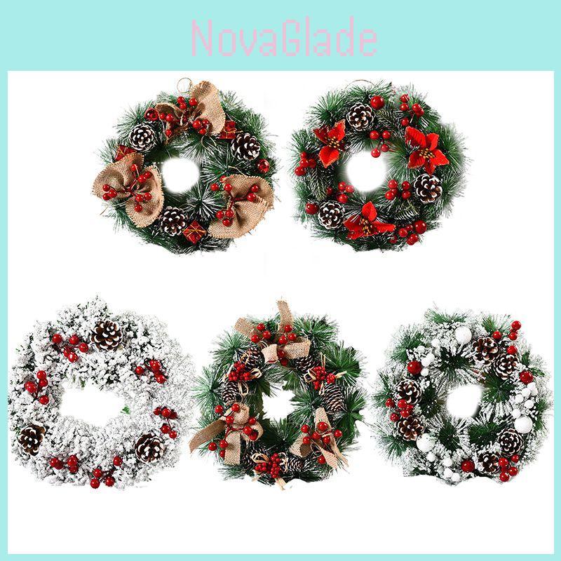 Splendido Festone di Natale da Appendere alla Parete con Ornamenti Bianchi e Bacche Rosse per Decorazioni Festive