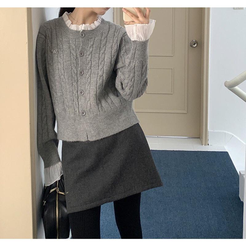 Autumn and winter new women's clothing tops fake two-piece sweaters women's long-sleeved crew neck versatile jacket twist knitted cardigan