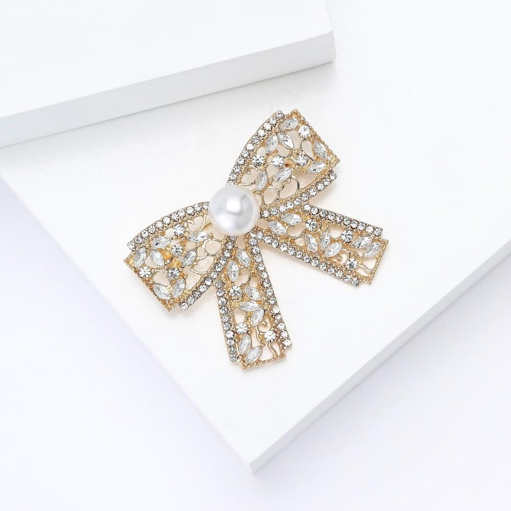 Vintage Pearls Brooches Rhinestone Decoration Brooches Waist Fastening Pins  Women Dress Decoration