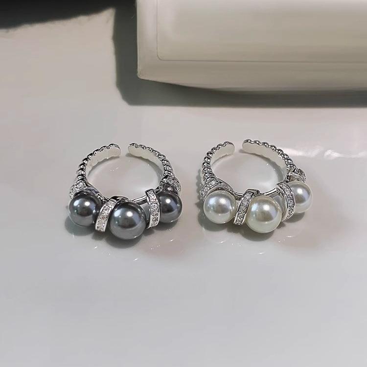 And Refined Beautiful Pearl Ring For Women Featuring Striking Geometric Shape Style And