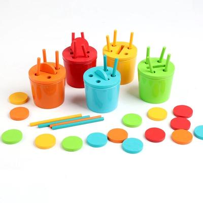 Coppetta Montessori per Ordinare i Colori, Giocattoli per Abbinare Forme e Colori, Bastoncini di Legno, Secchiello per la Classificazione, Educazione Precoce per Età 3+, Motricità Fine