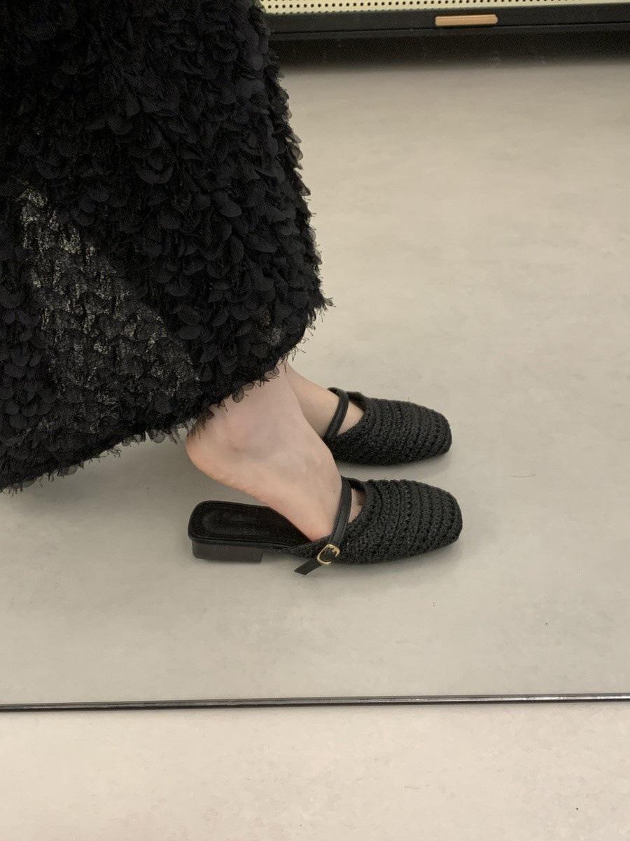 

Niche handwoven bag head half slippers women s summer wear Korean version low heel one pedal lazy muller shoes single shoes women 40 чорний