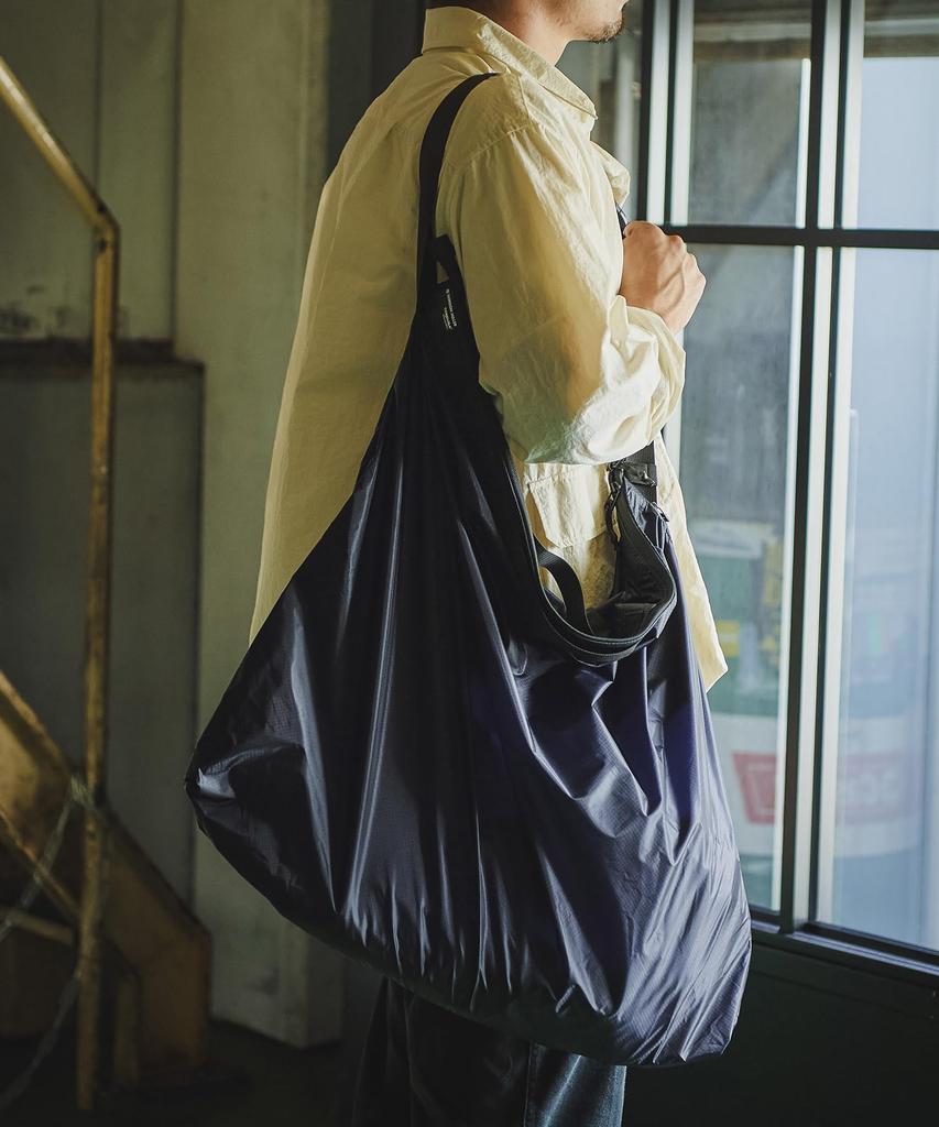 Gordon Miller Cordura Ripstop Nylon Shoulder Bag, 40L, Highly Water-Resistant, High-Strength, Ultra-Lightweight, with Carabiner, Navy, 01813384