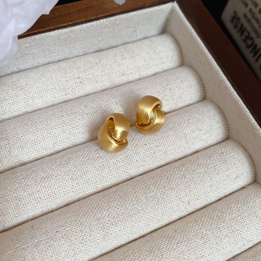 Metal Irregular Earrings European and American Retro Temperament Versatile Earrings Earrings