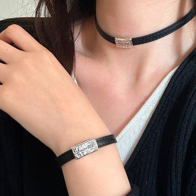 Collares y colgantes – Gargantillas