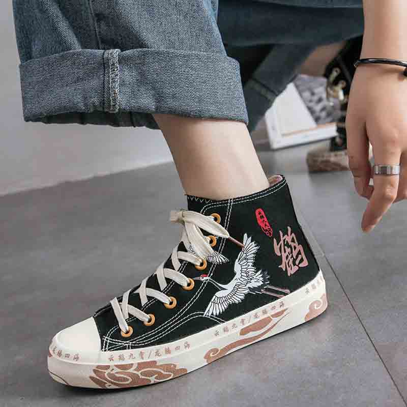 classic canvas shoe brand