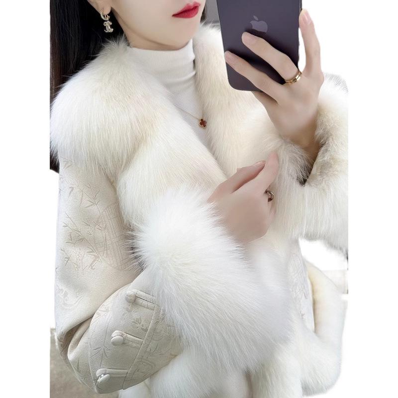Trendy Women's Faux Fox Fur Coat - Youthful & Stylish Cotton-Padded Winter Jacket 2024