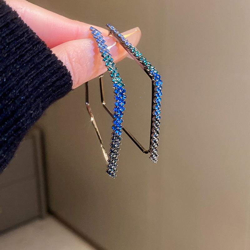 

European and American cold wind diamond-set geometric rhombus earrings, earrings, exaggerated personalized earrings
