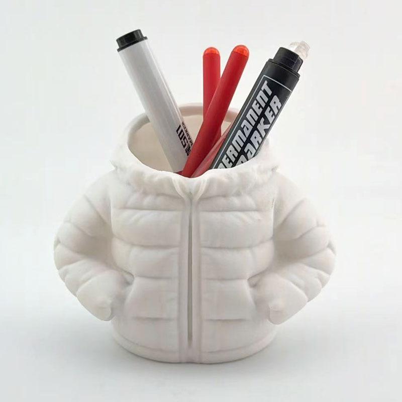 

Latest Creative Down Jacket Pen Holder, Workspace Decoration, Classroom Desktop Pen Holder, Holiday Present For Kids