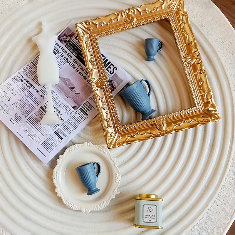 1Pcs Dollhouse French Retro Mini High Foot Relief Mark Coffee Cup With Handle Miniature Scene Decoration High End Stemmed Mugs