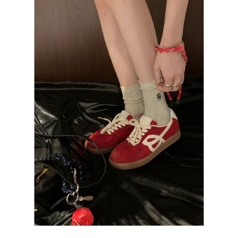 ~ Leather Retro Breathable Round Head Lace-up Thick Sole Heightening Lightweight Board Shoes Women