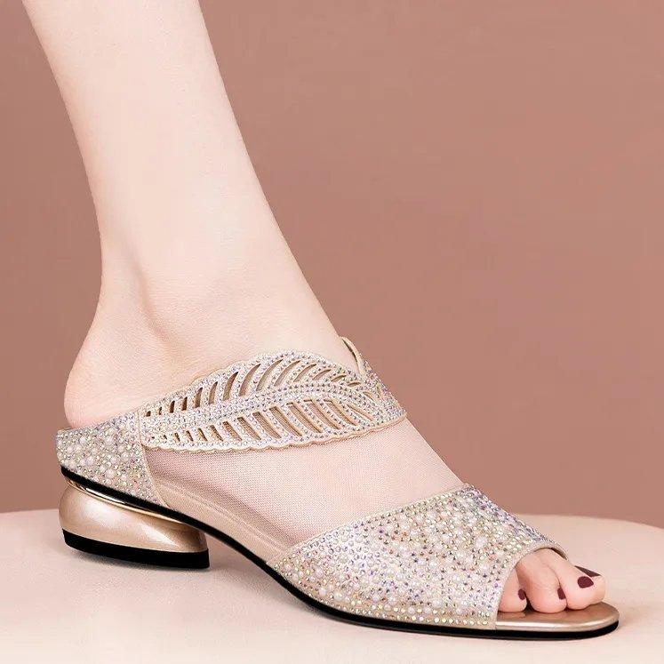 

Женские летние сапоги, роскошные элегантные ботильоны для женщин, трендовые удобные модные босоножки на низком каблуке с острым носком 41 золотой