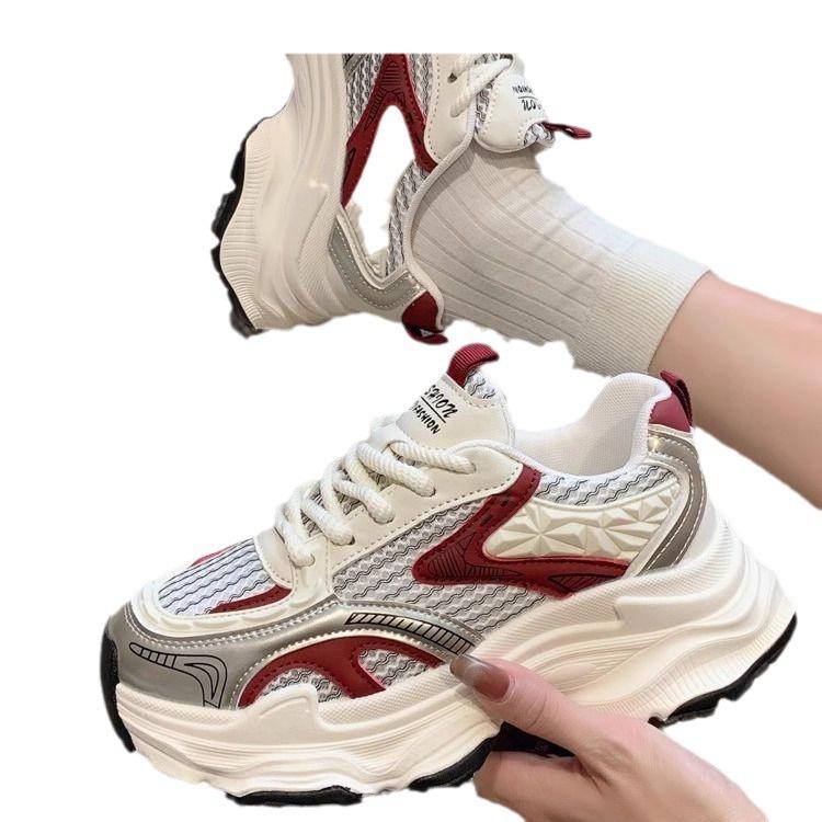 Platform Dad Shoes Spring and Autumn 2025 New Korean Version Inner Height Increase Women's Super Soft Muffin Bottom Sports and Leisure Shoes