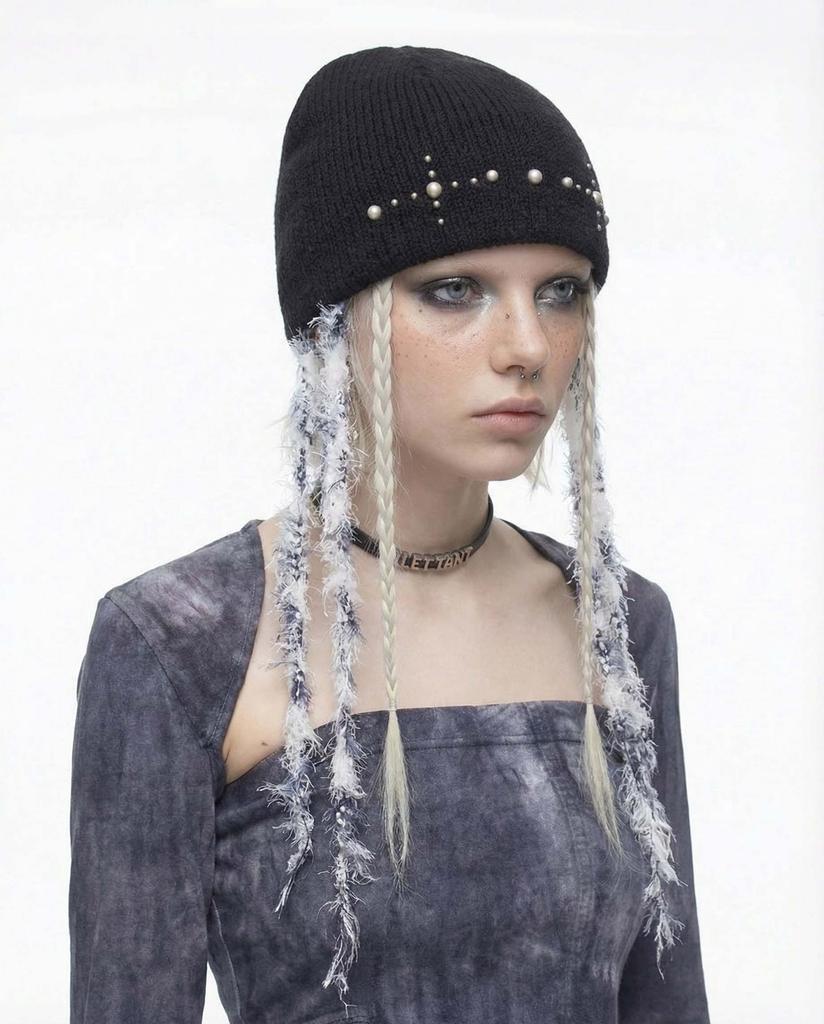 DILETTANTISME Handmade Studded Beanie (Ch)