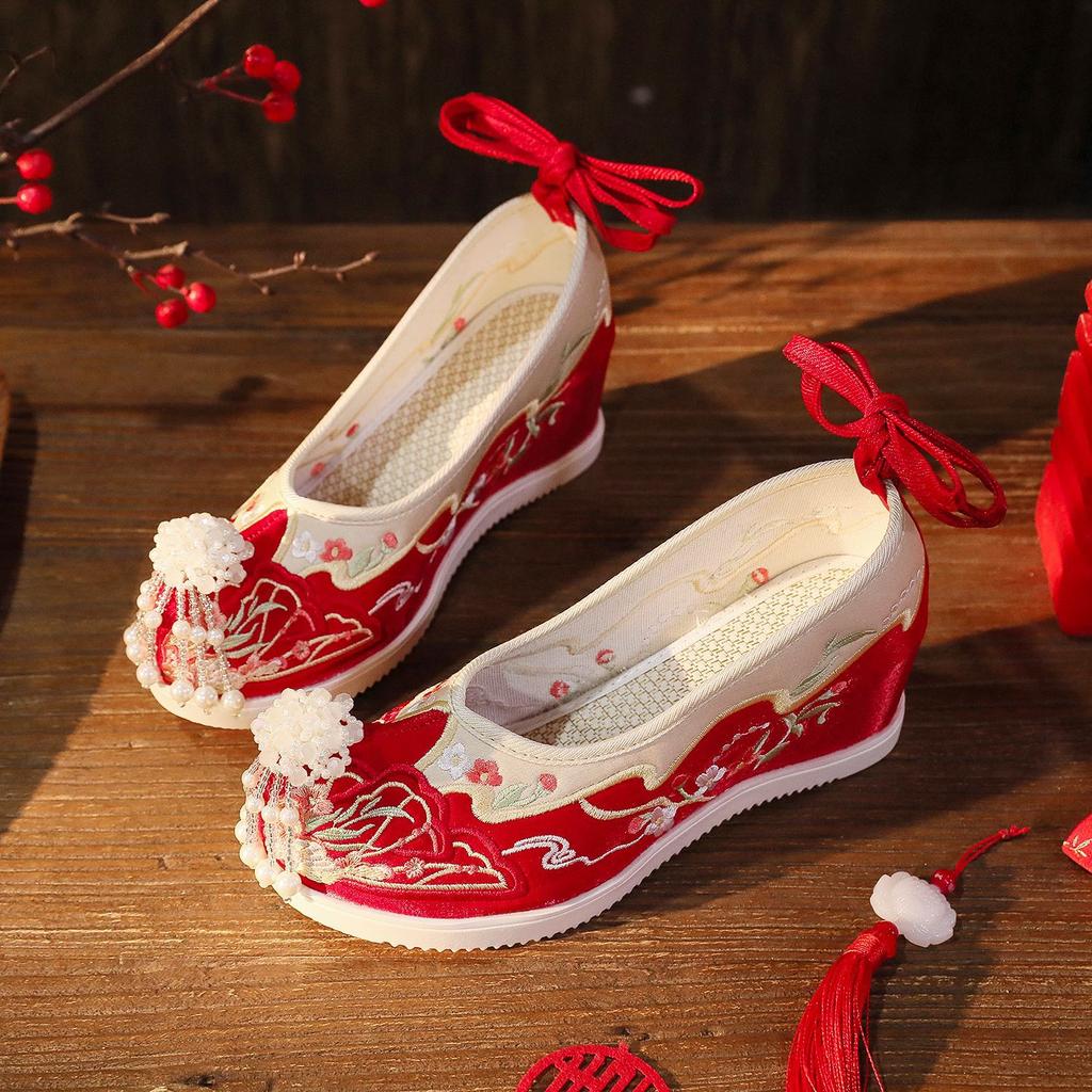 Embroidered Shoes New Fringed Hanfu Shoes Ancient Chinese Style Inner Height Increase 6cm