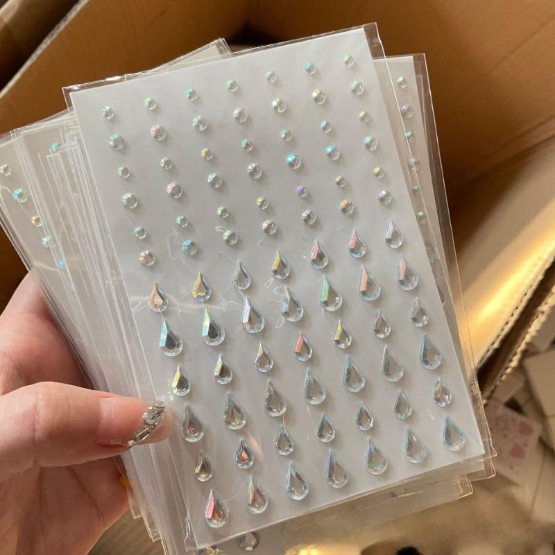 Neue Strass-Schmetterlings-Gesichtsaufkleber mit Perlen, temporäre Tattoo-Aufkleber, langlebig, wasserdicht, Glitzer-Lidschatten, Körper für Festival-Make-up
