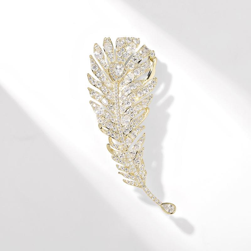 

Броши для пожилых людей, брошь в виде цветка, листа, булавки для женщин, костюм, подвеска, модные броши, ювелирные изделия белый