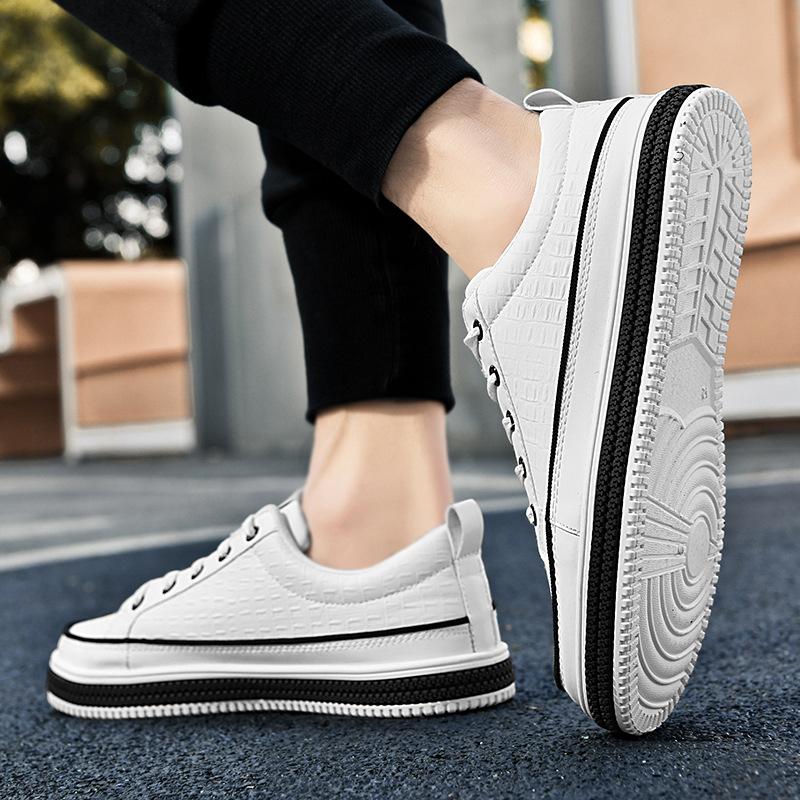 Men Large Size  New Leather Casual Board Shoes Fashionable Versatile Trendy Shoes Outdoor Casual Sneaker Zapatillas Hombre