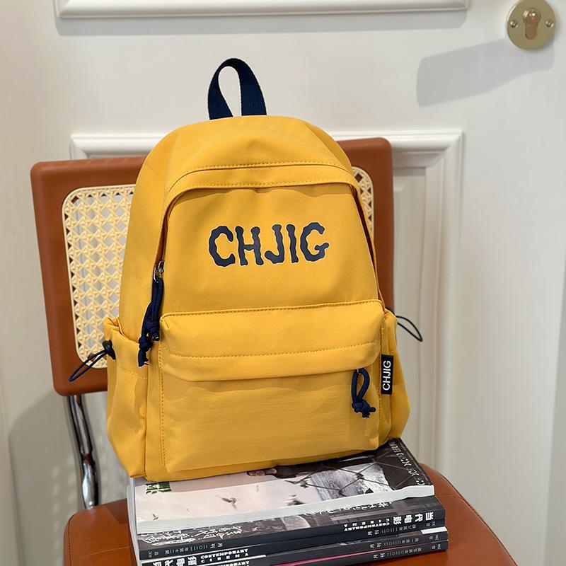 

Simple casual and simple on the high-value women s small schoolbag, the new Japanese versatile travel backpack for junior high school students