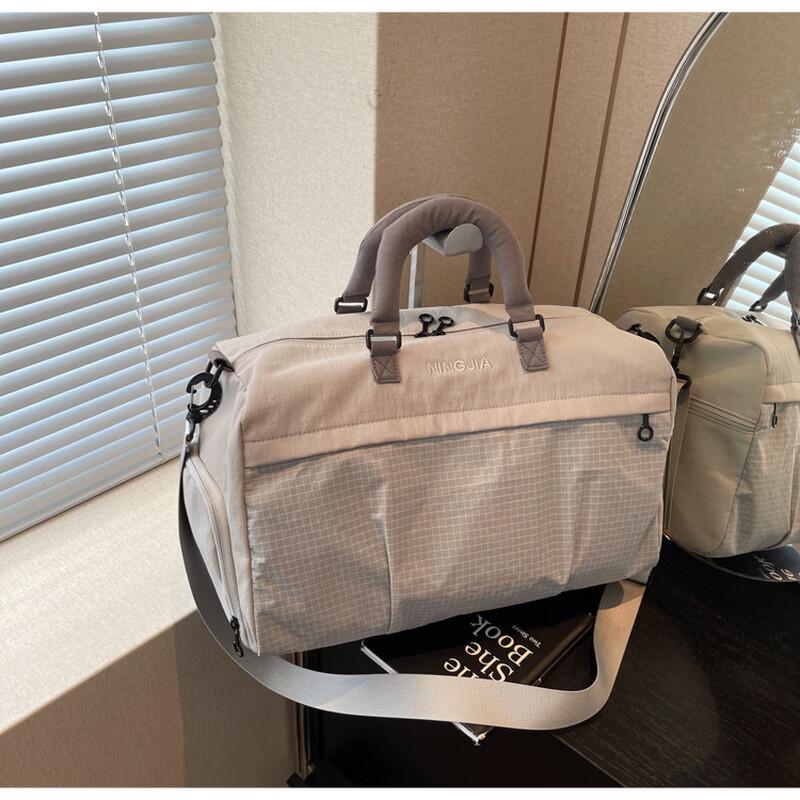 Lishen Lightweight Travel Duffel Bag