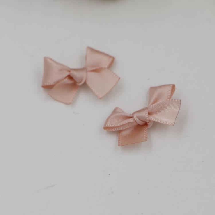 Handmade Yiwu Jewelry Accessories: Exquisite Small Bow Tie Hair Decorations & Gift Materials