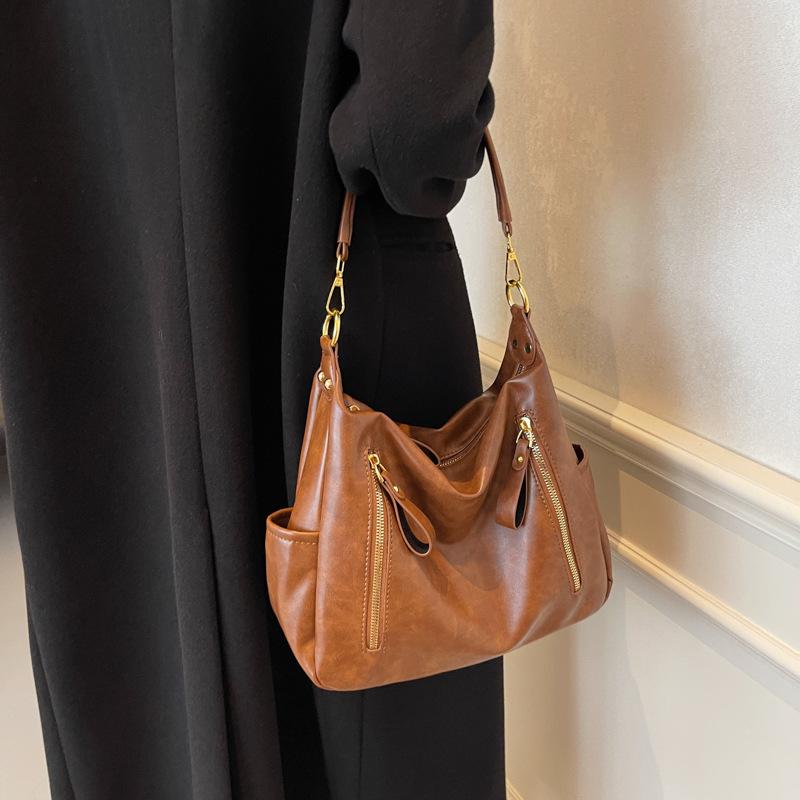 Retro large-capacity tote bag women's new autumn and winter fashion shoulder messenger bag casual underarm bag