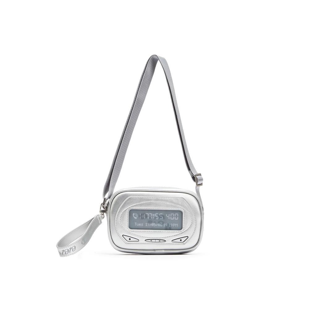 

Champion Dream Core Camera Bag BP Crossbody Bag SS26 Versatile Trendy Fashion Fabric Sling Bag Unisex Crossbody Bag Silver Dark-Blue-Denim U6AACPU52 Dark Blue Denim